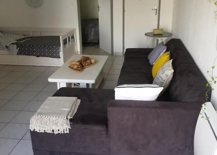 Charmante Dependance En Campagne 度假居 *