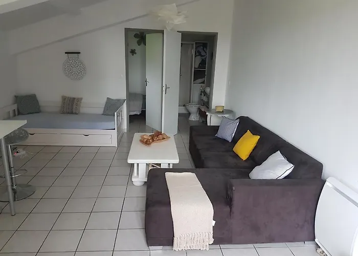 Charmante Dependance En Campagne * 萨马坦